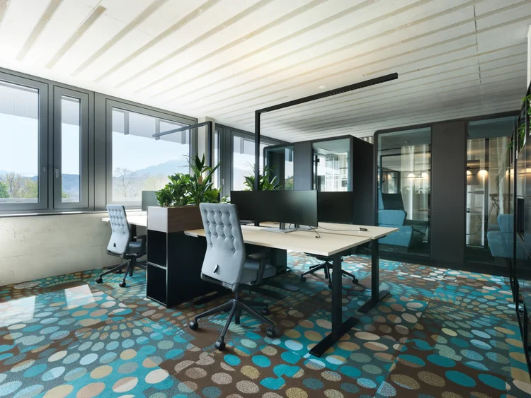 Arbeitsplatzbeleuchtung mit Liquid Line Stehleuchten von Lightnet | Mabalux AG